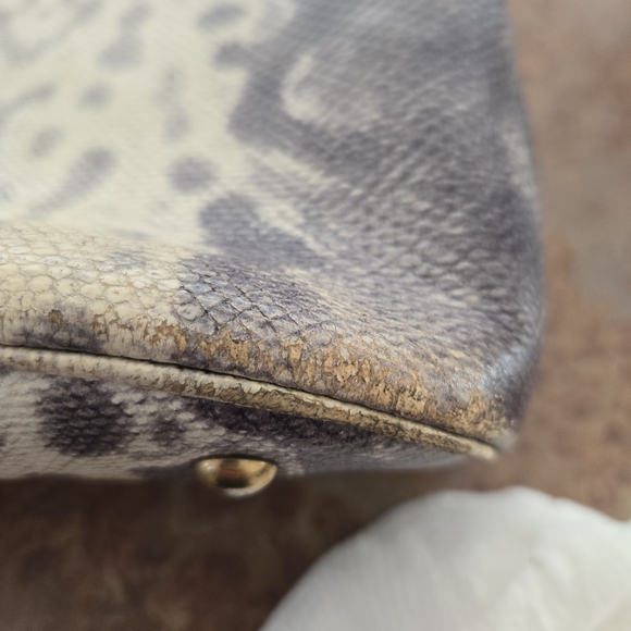 Gucci Tan and Brown Patterned Tote Bag - Picture 16 of 16